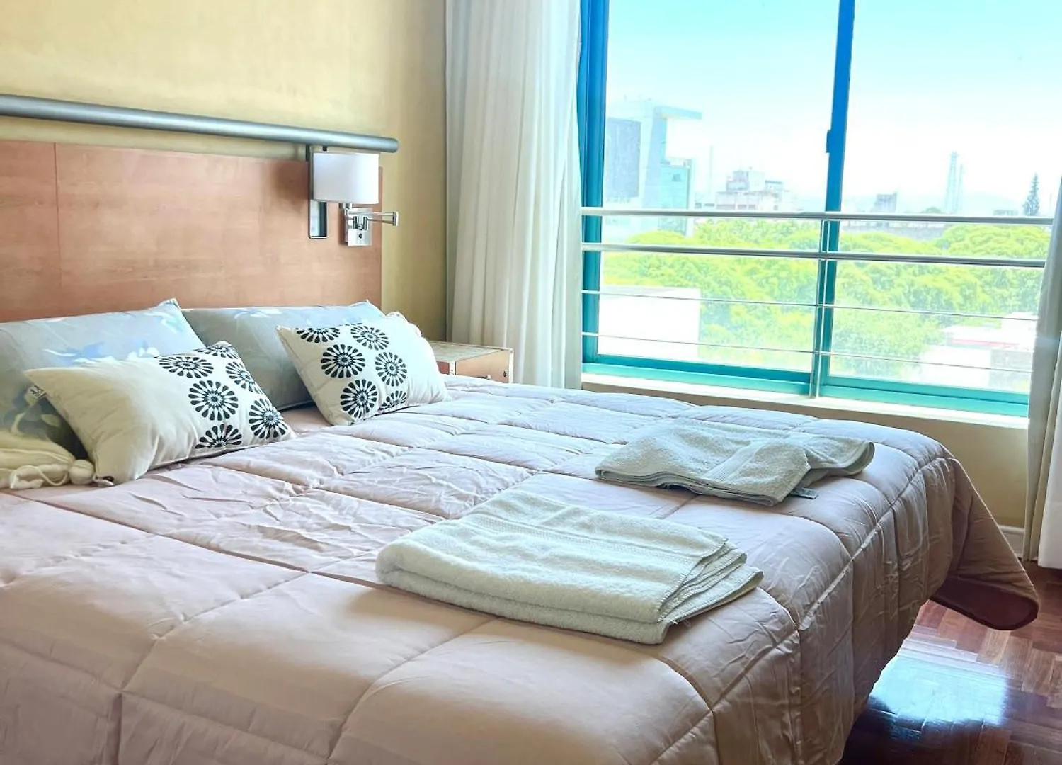 Impecable Departamento En La Mejor Ubicacion De Ciudad Mendoza, Con Piscina Apartamento